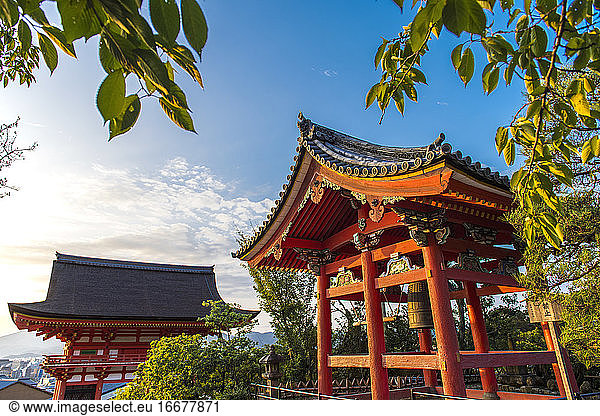 Kiyomizu Dera Tempel In Kyoto Architektur Turm Glockenturm