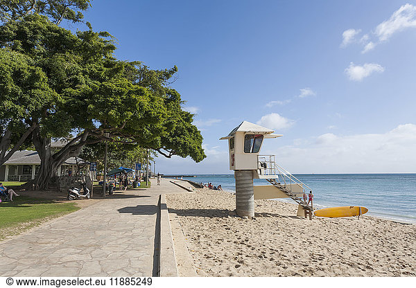 'A lifeguard station on the beach; Honolulu  Oahu  Hawaii  United States of America'