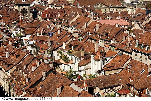 über Gebäude Stadt Geschichte rot Ansicht Bern alt Schweiz