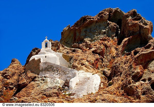 über  Hügel  hoch  oben  Kirche  Höhle  Naxos  russisch orthodox  russisch-orthodox  Thira