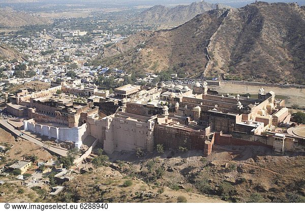 über  Palast  Schloß  Schlösser  Ansicht  Festung  Bernstein  Asien  Indien  Jaipur  Rajasthan