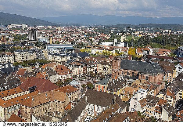 Überblick Altstadt Belfort Franche-Comte Frankreich Europa