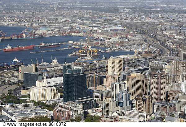 Überblick über die Innenstadt und den Hafen von Kapstadt Westkap Südafrika
