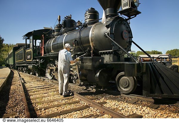 Überprüfung  altmodisch  Leiterbahn  Zug