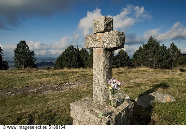 überqueren  Frankreich  Stein  Auvergne  Kreuz