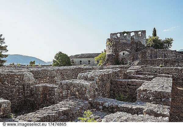 Überreste der Burg Serraglio di Ali Pasha  Its Kale  Ioannina  Griechenland11