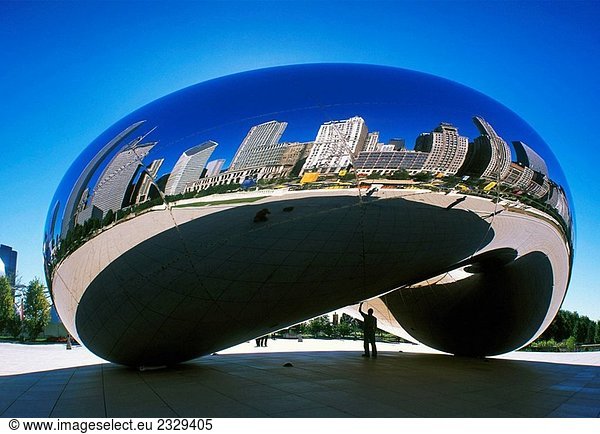 ´Cloud Gate´  rostfrei Anish Kapoor Skulptur den Spitznamen ´the Bean´ im Millennium Park  Chicago. Illinois  USA (Juni 2007)