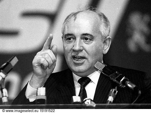 ÃœF  Gorbatschow  Michail  * 2.3.1931  sowj. Politiker (KPdSU)  Portrait  wÃ¤hrend einer Rede im HofbrÃ¤uhaus MÃ¼nchen  MÃ¤rz 1992