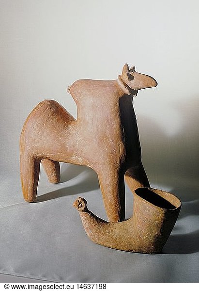 ÃœF  Kunst  Epochen  Antike  Persien  Skulptur  Buckelrind  Ton  Amlash  1200 - 750 v.Chr.  ArchÃ¤ologische Staatssammlung  MÃ¼nchen