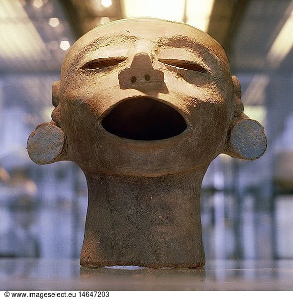 ÃœF  Kunst  Epochen  Mesoamerika  Mixteca-Puebla-Kultur  Skulptur  Kopf  Ton  Mexiko  1350 - 1520  Ethnologisches Museum Berlin