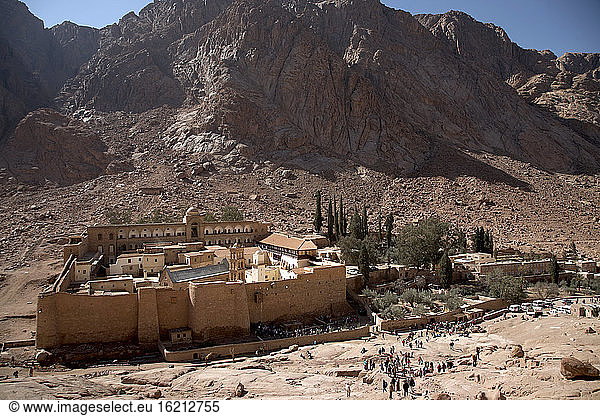 Ägypten  Blick auf die Katharinenabtei in der Wüste Sinai
