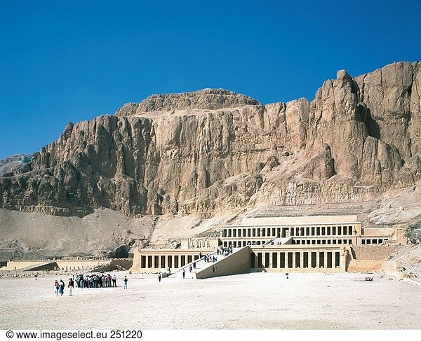 10086235  Ägypten  Nordafrika  Berge  Hatschepsut  Tal der Könige  Tempel  Tourismus