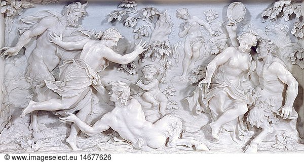 Ãœ Kunst  Leoni  Antonio  (nachweisbar 1704 - 1716)  Relief  'Bacchanal'  um 1705  Elfenbein  36 cm x 13 5 cm  Bayerisches Nationalmuseum  MÃ¼nchen