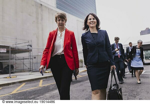(R-L) Annalena Bärbock (Bündnis 90 Die Grünen)  Federal Minister for Foreign Affairs  and Ute Hohoff  Judge at the Federal Supreme Court  photographed on their way from the United Nations Headquarters to the German House in New York City  17.07.2023. Annalena Bärbock travels to New York to attend the ceremony marking the 25th anniversary of the Rome Statute of the International Court of Justice.  New York City  United States  North America
