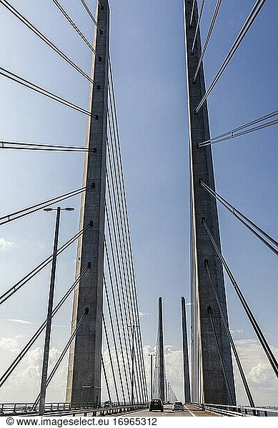 ? Resundbrücke  Blick von Schweden aus.
