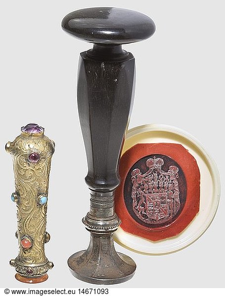 Ã–STERREICH KAISERREICH  Klemens Wenzel Lothar FÃ¼rst von Metternich (1773 - 1859) - zwei persÃ¶nliche Petschaften des Ã¶sterreichischen Staatsmannes  Silber  vergoldet  graviert und mit gefassten Amethysten  TÃ¼rkisen  Granaten sowie Korallen besetzt. In Karneol geschnittenes Monogramm 'M' unter Grafenkrone (vor 1813). HÃ¶he 6 cm. SchÃ¶ne Wiener Juweliersarbeit. Dunkles Horn und Stahl. Der Griff mit flachem Knauf und facettiertem Schaft. Das hochovale Siegel in Stahl geschnitten mit dem groÃŸen fÃ¼rstlichen Wappen von Metternichs (ab 1813). HÃ¶he 10 cm. FÃ¼rst von Metternich  Ã¶sterreichischer Diplomat  Gesandter und Politiker. Nach den Napoleonischen Kriegen begann sein Aufstieg zum fÃ¼hrenden Staatsmann in Europa  der auf dem Wiener Kongress in dominierender Rolle die Neuordnung Europas (mit-)bestimmte. Provenienz: ZAM - Zentrum fÃ¼r AuÃŸergewÃ¶hnliche Museen  MÃ¼nchen. Ausgestellt unter den Inventarnummern 18 und 19 in der Sonderausstellung 'Das Siegel in meiner Hand - Petschaften bedeutender PersÃ¶nlichkeiten des 18  19. und des frÃ¼hen 20. Jhdts.' vom 23.7. bis 15.11.2001. Dazu der Siegelabdruck zum groÃŸen fÃ¼rstlichen Wappen  die ehemaligen InventarkÃ¤rtchen und in Kopie ein Presseschreiben fÃ¼r die Ausstellung der damaligen Museumsleiterin  in dem die Petschaften des FÃ¼rsten von Metternich erwÃ¤hnt sind