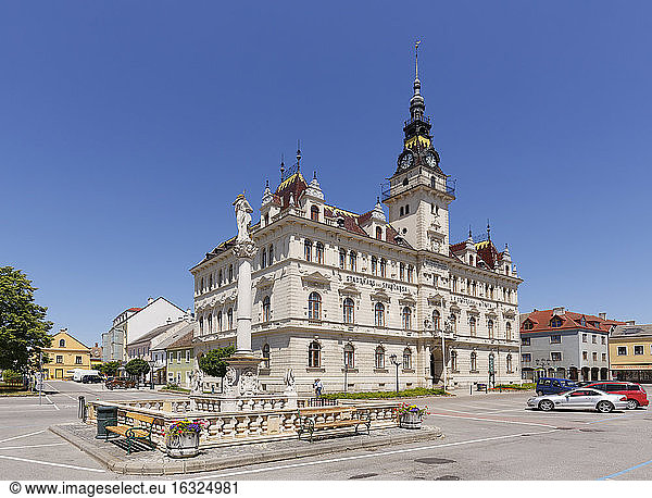 Österreich  Niederösterreich  Laa an der Thaya  Rathaus am Stadtplatz