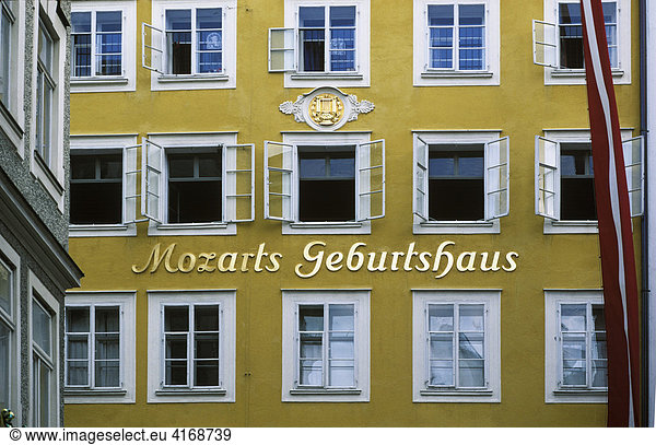 Österreich Salzburg Getreidegasse Mozarts Geburtshaus