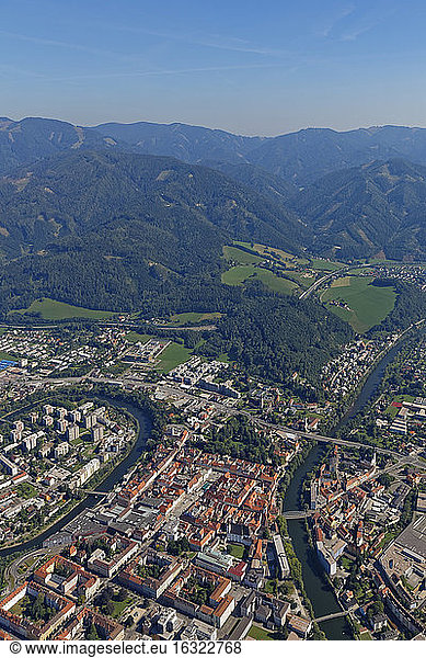Österreich  Steiermark  Leoben  Fluss Mur  Flussschleife