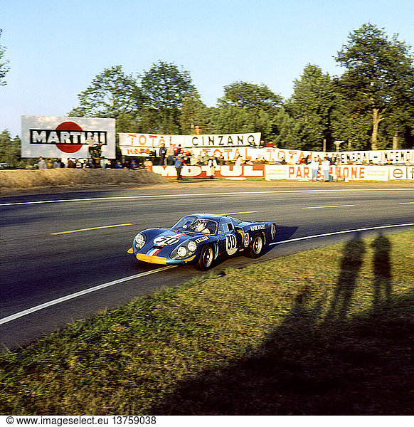 24-Stunden-Rennen von Le Mans  29. September 1968. Andre de Cortanze/Jean Vinatier  Alpine A220 Renault.