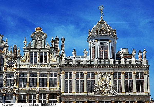 15th century architecture in Grand Place  Brussels  a UNESCO World Heritage site  Brussels  Belgium.