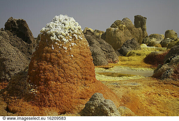 Äthiopien  Danakil-Wüste  Assal-See  Hornitos