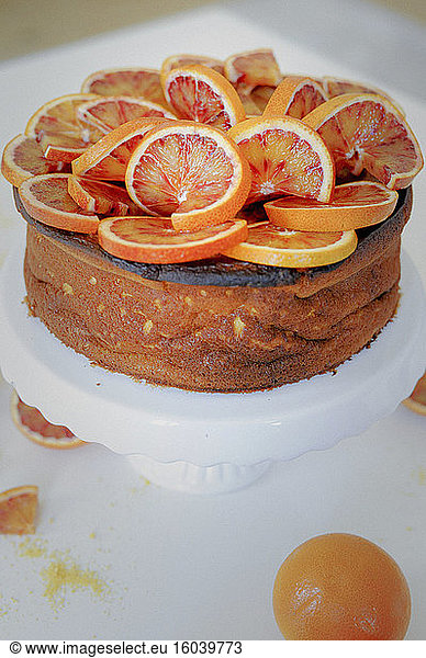 A baseless cheesecake with blood oranges
