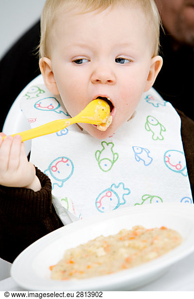 A child eating Sweden.