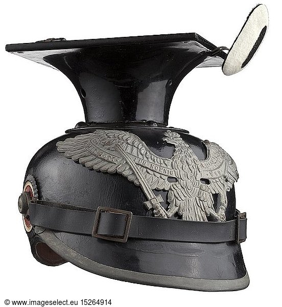 A czapka M 1915 for the 'future peace uniform' for enlisted men of the Uhlan Regiment no. 7 Black lacquered leather body with removable lid of lacquered sheet iron  maker's stamp  light coloured leather lining. Light grey lacquered iron mounts and emblem  the large grenadier eagle of the guard regiments  but without star (photos available)  which was introduced to the UR7 in 1913. Leather chinstrap on button 91  field insignia  lacquered iron cockade (flaws). historic  historical  20th century