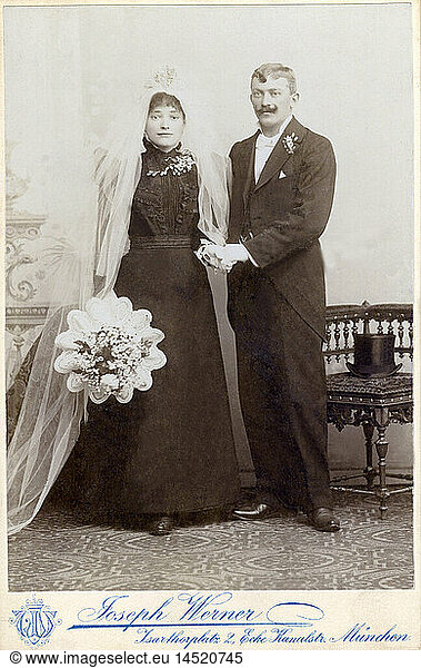 A5  Menschen hist  Hochzeit  Hochzeitspaar  Brautpaar  Kabinettbild  Joseph Werner  MÃ¼nchen  Deutschland  um 1895