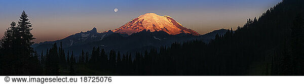 A Panoramic view of Mount Rainier from Tipsoo lake at Sunrise