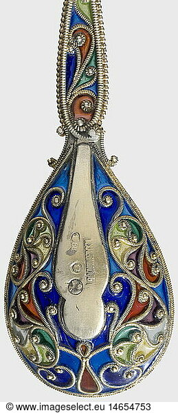 A plique-à-jour spoon  Purveyor to the Court Ivan Khlebnikov  Moscow  circa 1910 Gilt silver  coloured enamel work. The Cyrillic master's mark 'Khlebnikov' with the double-headed eagle  and the Moscow hallmark for '88' zolotniki  are in the bowl of the spoon. Length 16 cm. Weight 27 g. historic  historical  1910s  20th century  jewellery  jewelry  object  objects  stills  clipping  clippings  cut out  cut-out  cut-outs