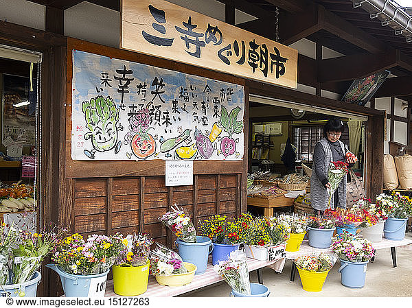 A shop selling fruit  vegetables and flowers in Hida Furukawa  Gifu Prefecture  Honshu  Japan  Asia