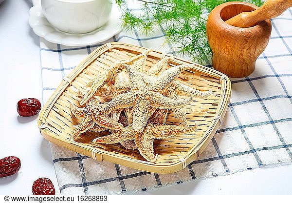 A small amount of starfish dry