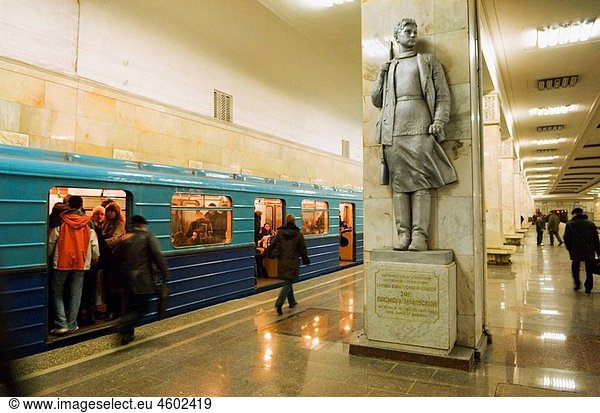 A statue of Zoya Kosmodemyanskaya brave woman partisan fighter during WWII at Partisanskaya metro station  Moscow  Russia