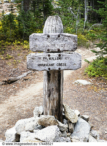 A weathered trail sign in the Eagle Cap wilderness.