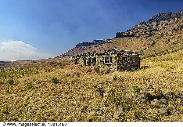 Abandoned huts in valley at KwaZulu-Natal  Drakensberg  South Africa