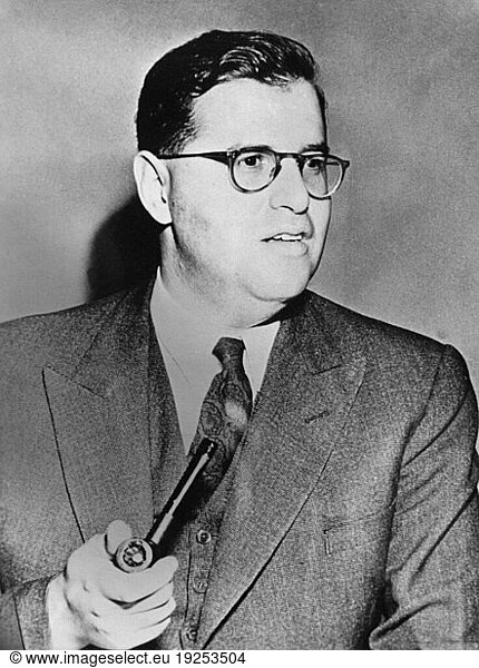 Abba Eban  (born Ambrey S. Eban)  Israeli diplomat and politician (1950–59 Israeli ambassador in Washington and Chief Delegate to the United Nations  1966–74 Foreign Minister).
2.2.1915 Cape Town – 17.11.2002 Tel Aviv.
Portrait shot  around 1950.