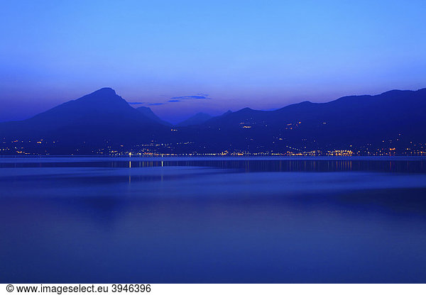 Abendstimmung  Brenzone am Gardasee  Italien  Europa