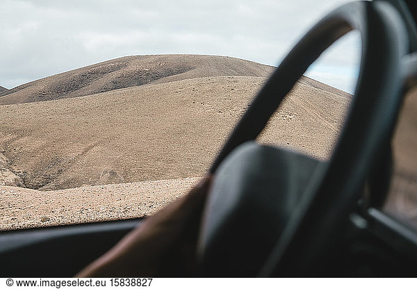 Abenteuer auf dem Landweg beim Fahren eines 4x4 in Fuerteventura