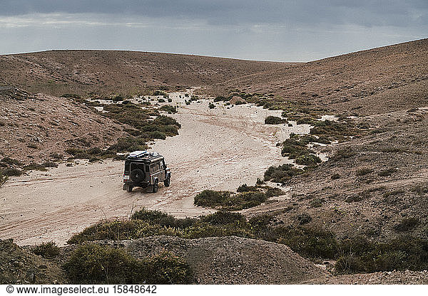 Abenteuer auf dem Landweg beim Fahren eines 4x4 in Fuerteventura