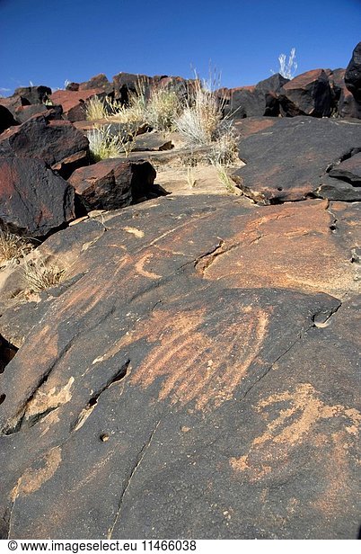 Aboriginal petroglyphs  Callamurra Waterhole  Innamincka Regional Reserve  South Australia  Australia. (Photo by: Auscape/UIG)