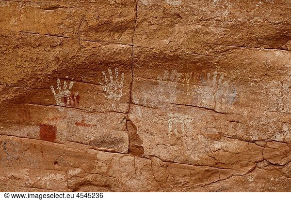 About 1500 year old palm prints and drawings of Native Americans  Mystery Valley  Arizona  USA