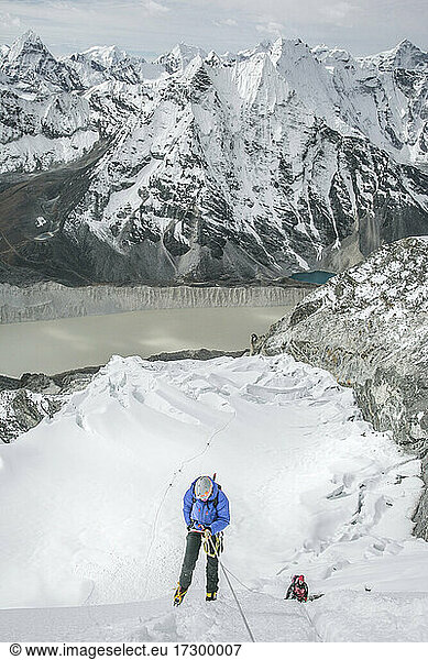 Abstieg zum Island Peak in Nepal