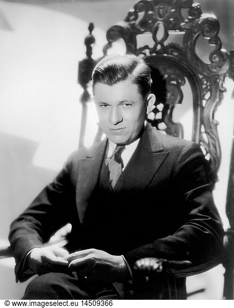Actor Stuart Erwin  Publicity Portrait taken by Eugene Robert Richee for Paramount Pictures  1930's