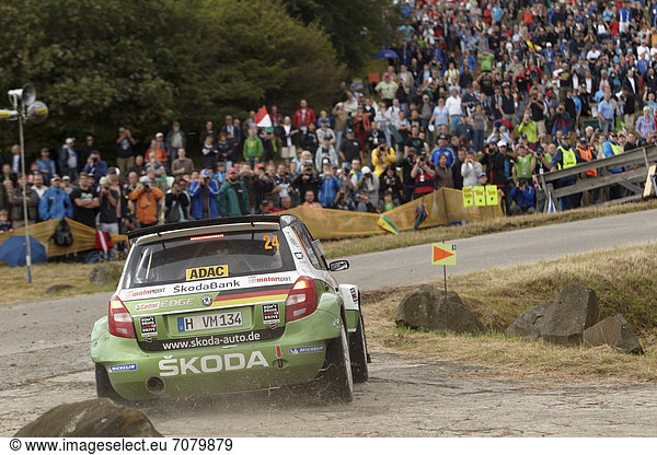 ADAC Rallye Deutschland  Wertungspr¸fung auf der Panzerplatte auf dem Truppen¸bungsplatz Baumholder  Sepp Wiegand  DEU  und Beifahrer Timo Gottschalk  DEU  auf Skoda  Baumholder  Rheinland-Pfalz  Deutschland  Europa