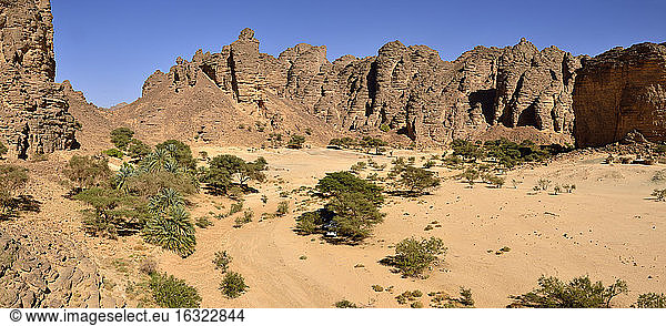 Afrika  Algerien  Sahara  Tassili N'Ajjer National Park  Oued Essendilene  Panorama