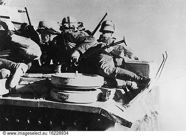 Afrika Korps  Tanks / Photo / 1941