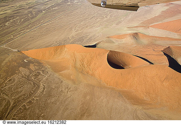 Afrika  Namibia  Sossusvlei  Wüstenlandschaft  Luftaufnahme