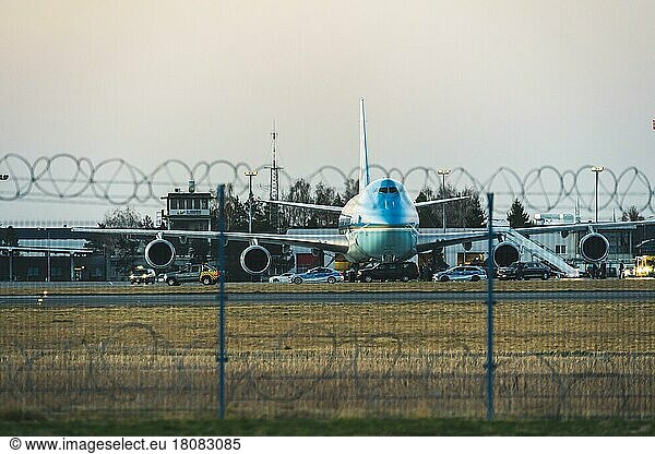 Air Force One visit  Rzeszów airport  President of United States  Jasionka  Poland  Europe